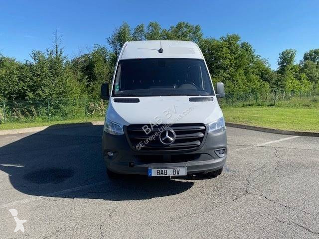 Véhicule utilitaire Mercedes