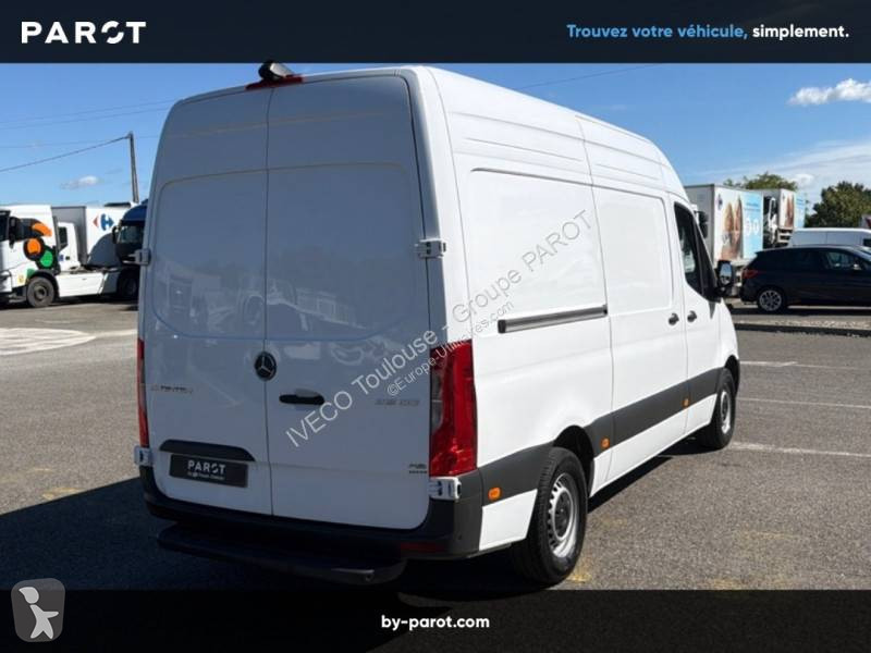 Véhicule utilitaire Mercedes