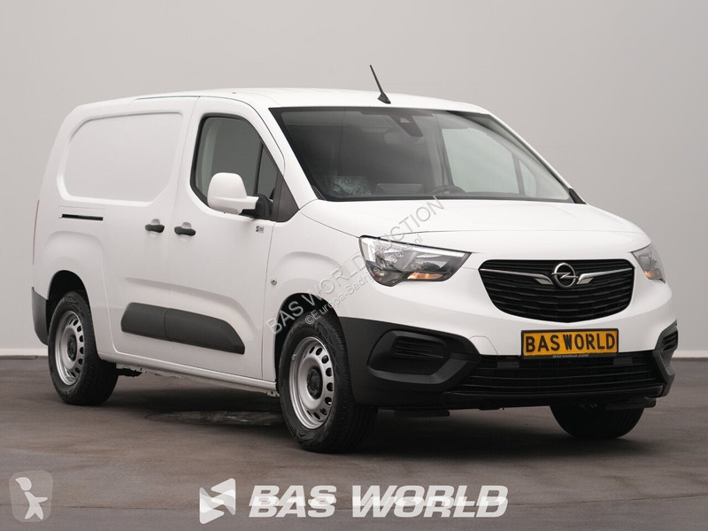 Véhicule utilitaire Opel 102pk