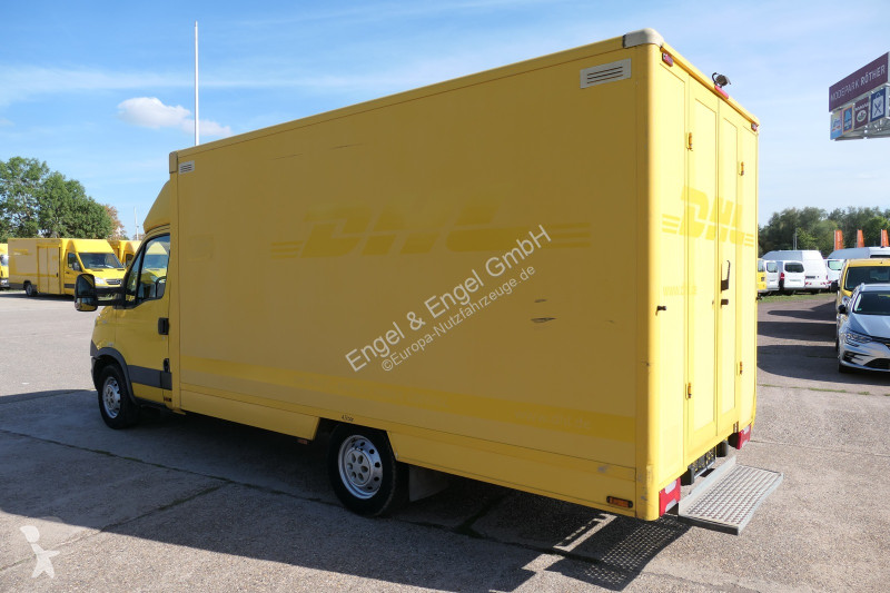 Véhicule utilitaire Iveco Daily 35 S11 C30C...