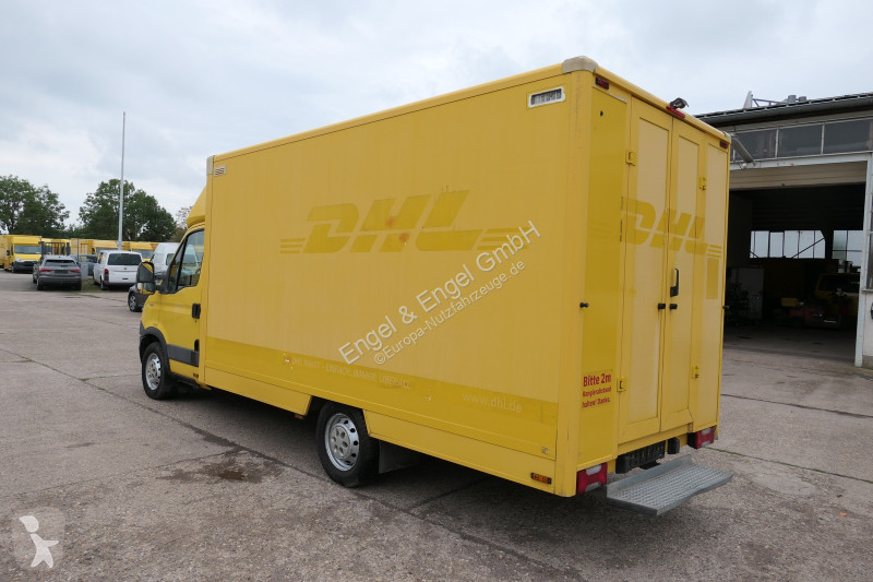 Véhicule utilitaire Iveco Daily 35 S11 C30C...