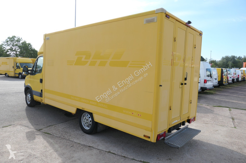 Véhicule utilitaire Iveco Daily 35 S11 C30C...