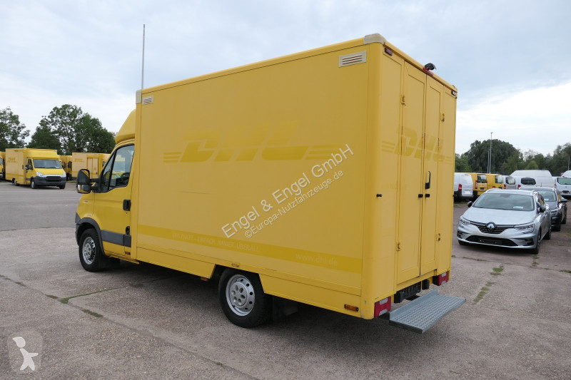 Véhicule utilitaire Iveco Daily 35 S11 C30C...
