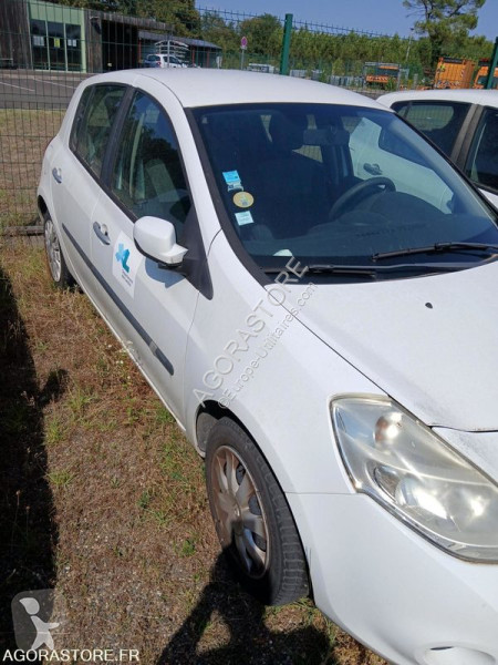 Véhicule utilitaire Renault CLIO