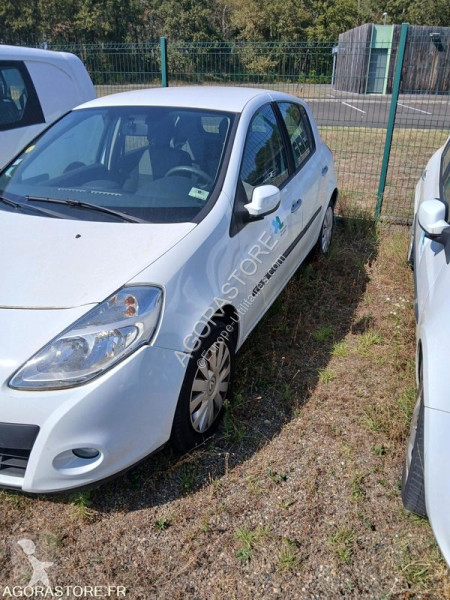 Véhicule utilitaire Renault CLIO