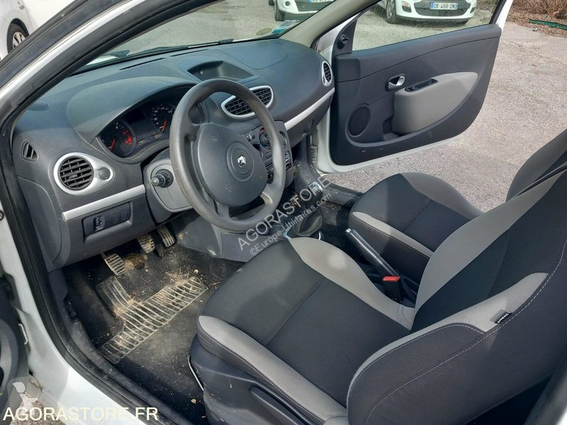 Véhicule utilitaire Renault CLIO
