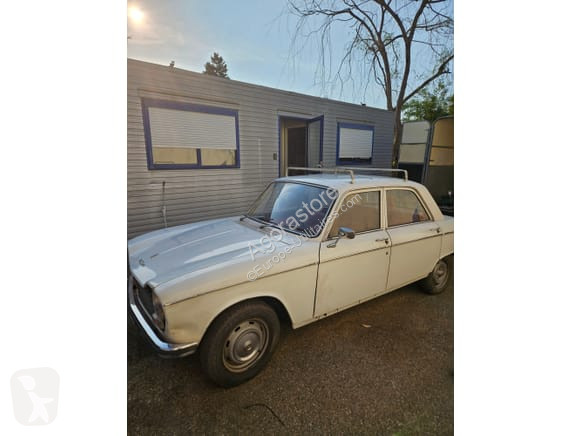 Véhicule utilitaire Peugeot 204