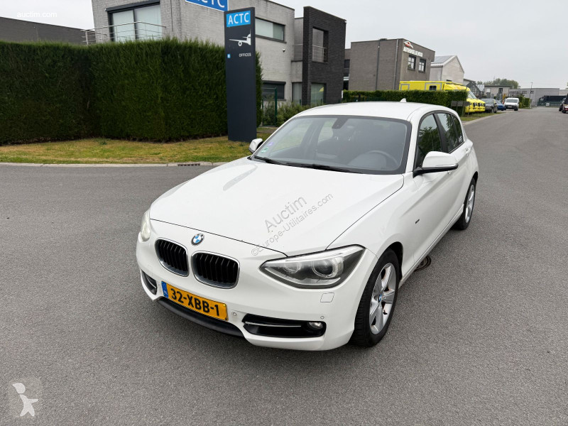 Véhicule utilitaire BMW 118