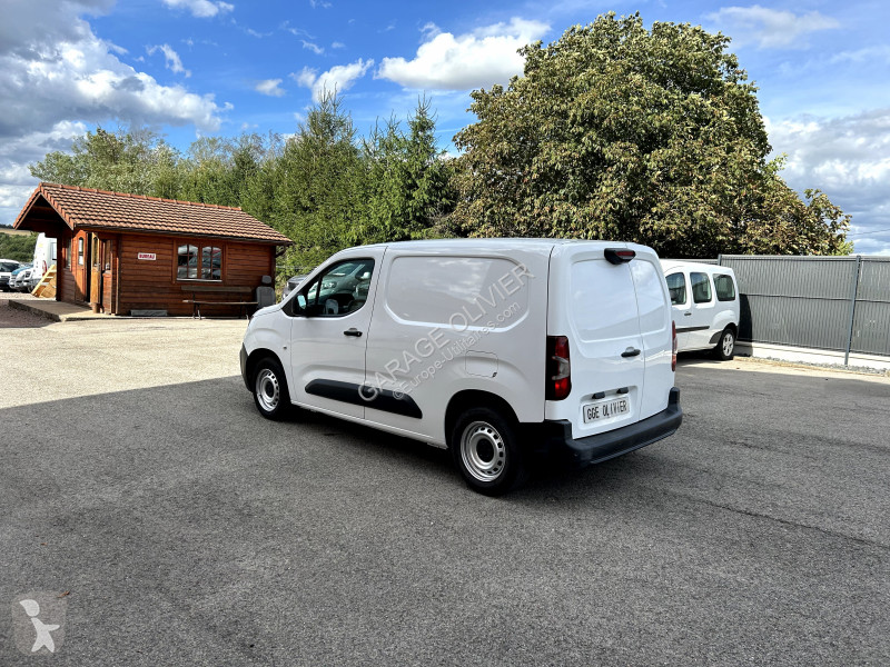 Furgoneta Peugeot Standard 650KG 1.5 Bluehdi...