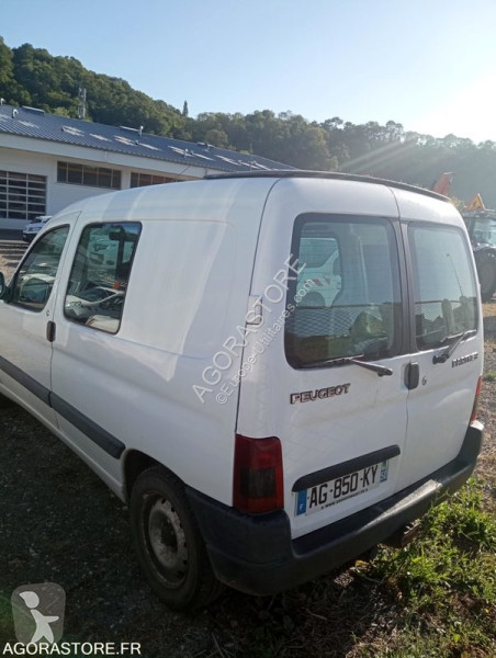 Véhicule utilitaire Peugeot PARTNER