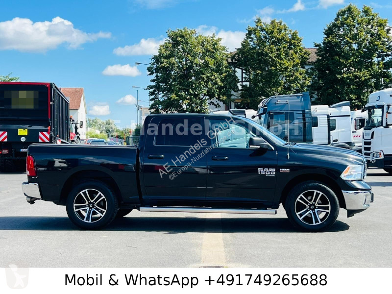 Комерційні автомобілі Dodge RAM 1500 Classic...