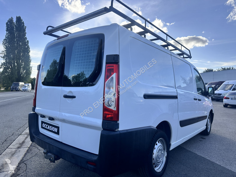 Bedrijfswagen Toyota L2H1 128 D-4D