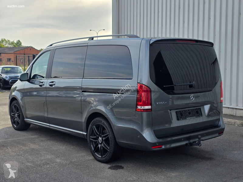 Комерційні автомобілі Mercedes v300d