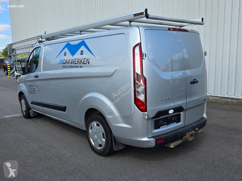 Комерційні автомобілі Ford transit