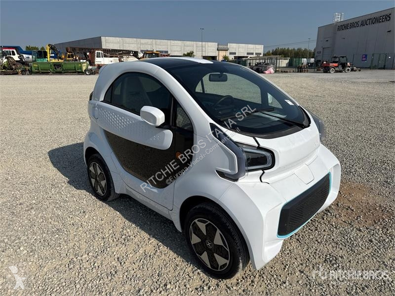 Лекотоварен автомобил  XEV Yoyo