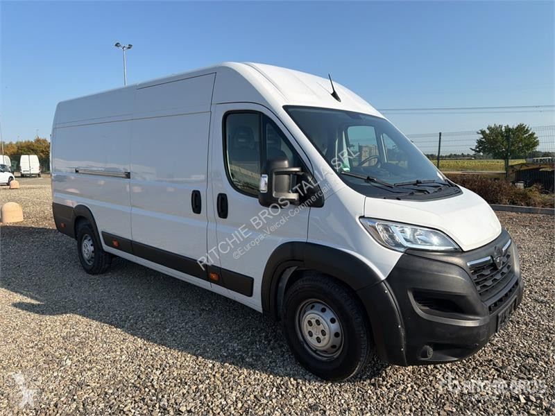 Véhicule utilitaire Opel