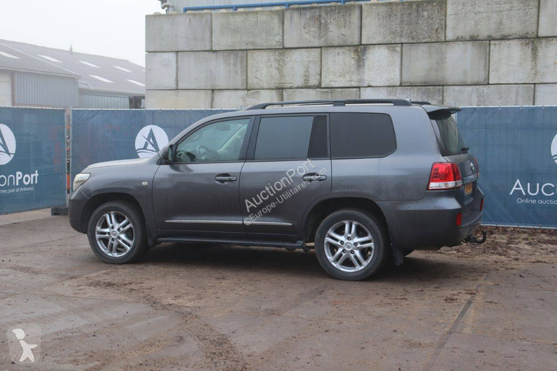 Furgoneta Toyota LANDCRUISER (200 SERIES)
