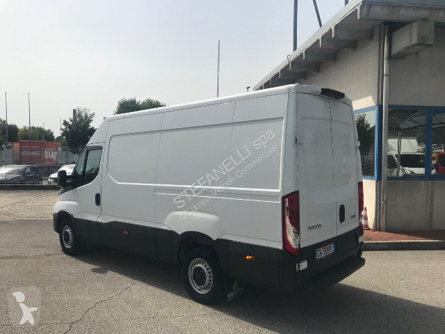 Furgoneta Iveco DAILY 35S14 V FURGONE