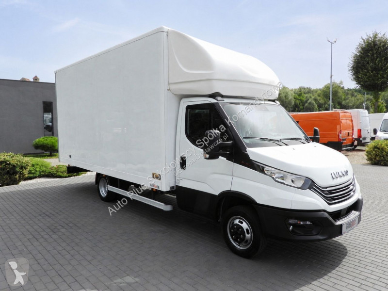 Лекотоварен автомобил Iveco 35C16 DAILY