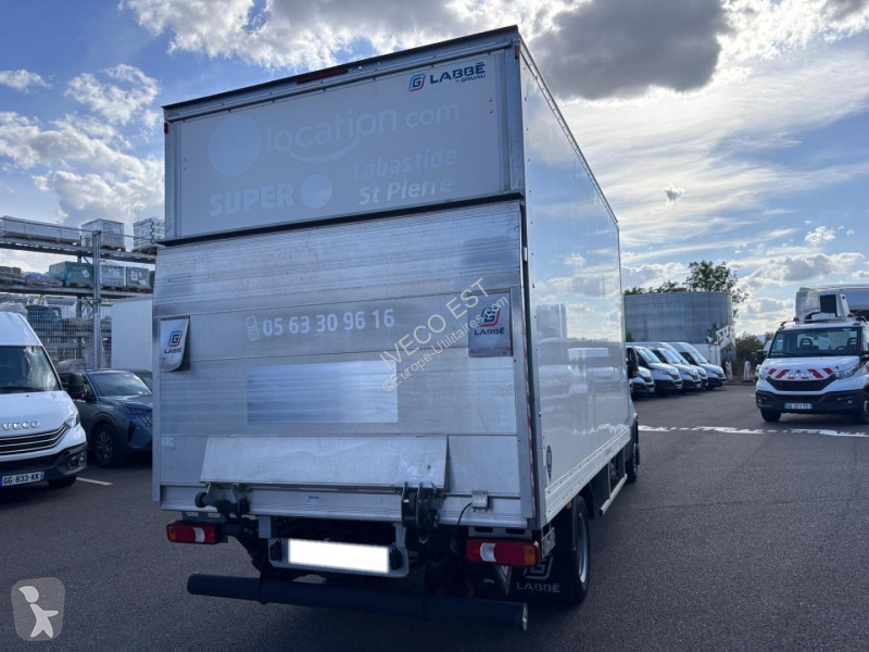 Véhicule utilitaire Iveco CCb 35C16 - 3.0L -...