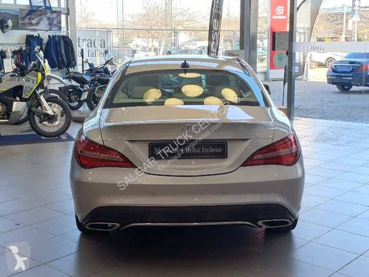 Furgoneta Mercedes