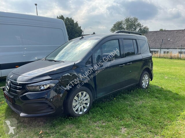 Véhicule utilitaire Mercedes EQT 200...