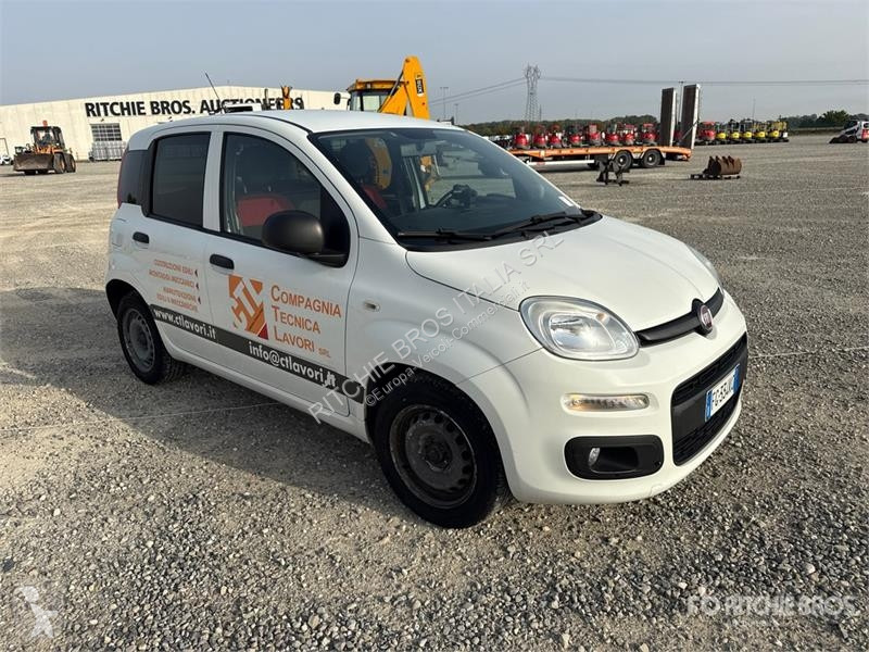 Комерційні автомобілі Fiat Cargo Van