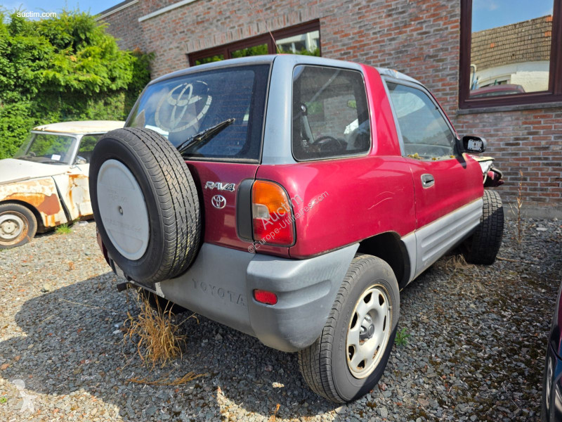 Комерційні автомобілі Toyota rav 4
