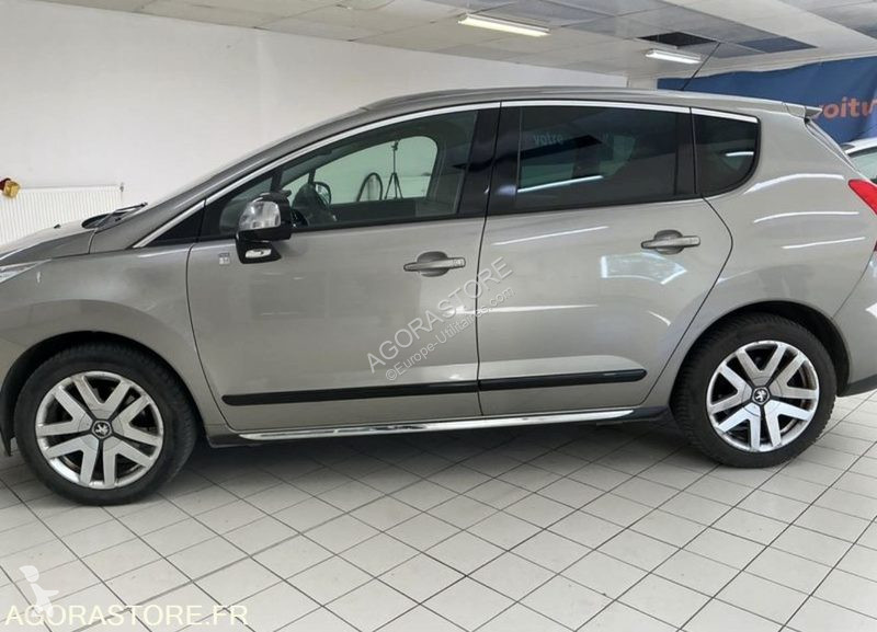 Лекотоварен автомобил Peugeot