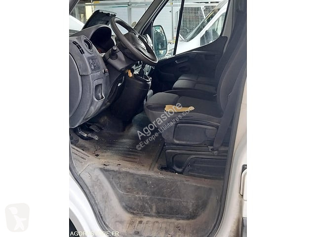 Коммерческий автомобиль
