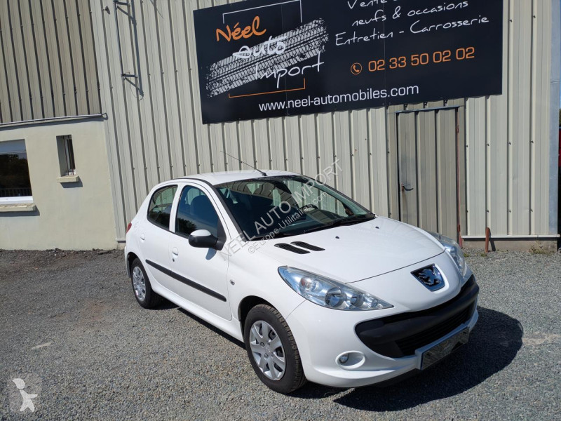 Лекотоварен автомобил Peugeot