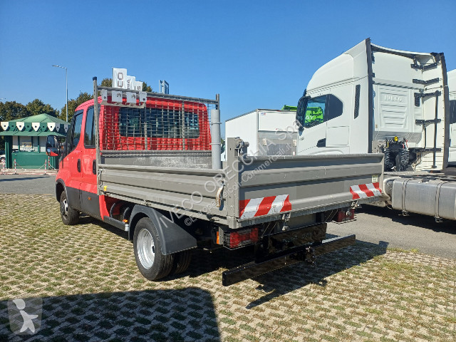 Лекотоварен автомобил Iveco DAILY 35C12 6+1