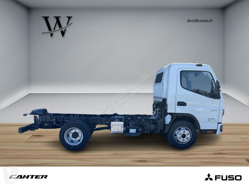 Véhicule utilitaire Fuso 7C15