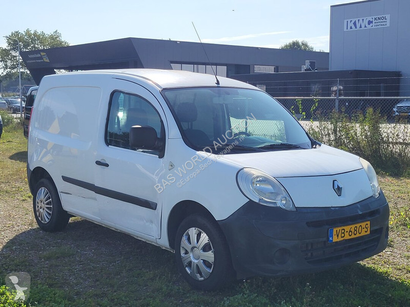Furgoneta Renault 75PK