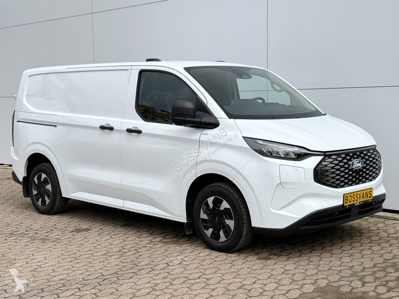 Лекотоварен автомобил Ford 71kWh 136PK...