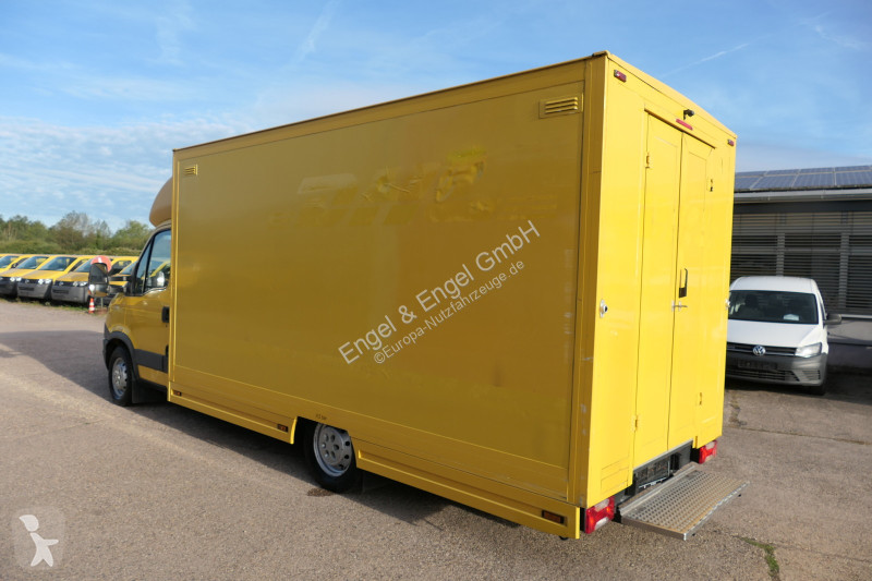 Коммерческий автомобиль Iveco Daily 35 S11 C30C...