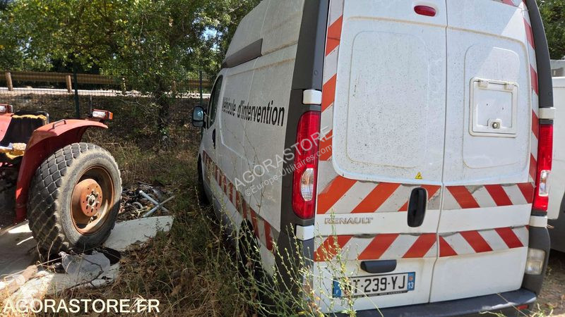 Лекотоварен автомобил Renault TRAFIC