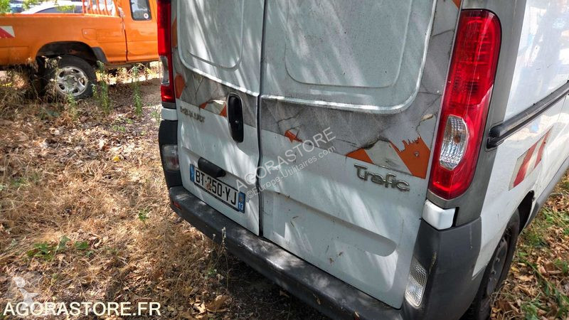 Лекотоварен автомобил Renault TRAFIC