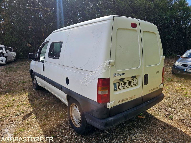 Лекотоварен автомобил Peugeot