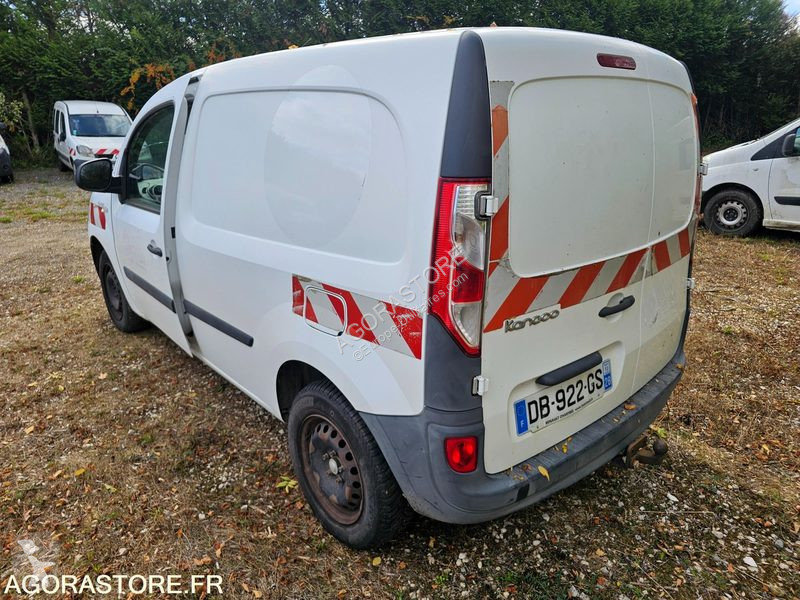 Лекотоварен автомобил Renault