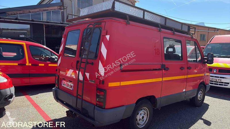 Лекотоварен автомобил Renault TRAFIC