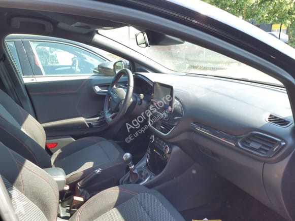 Лекотоварен автомобил Ford 1.0