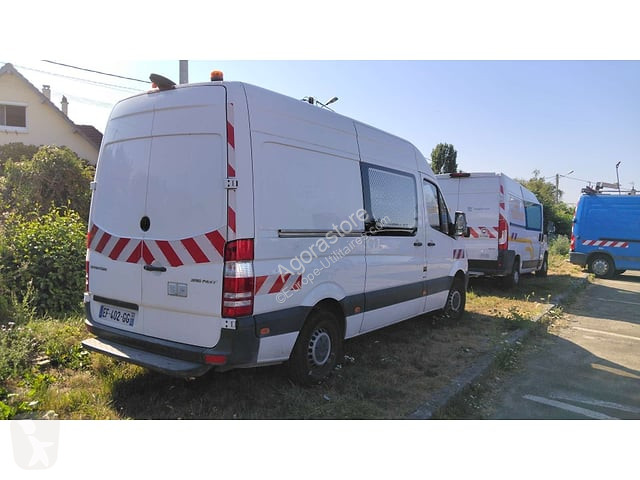 Лекотоварен автомобил Mercedes 519 CDI