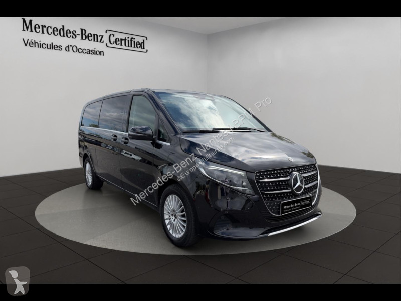 Лекотоварен автомобил Mercedes 300 d Long...