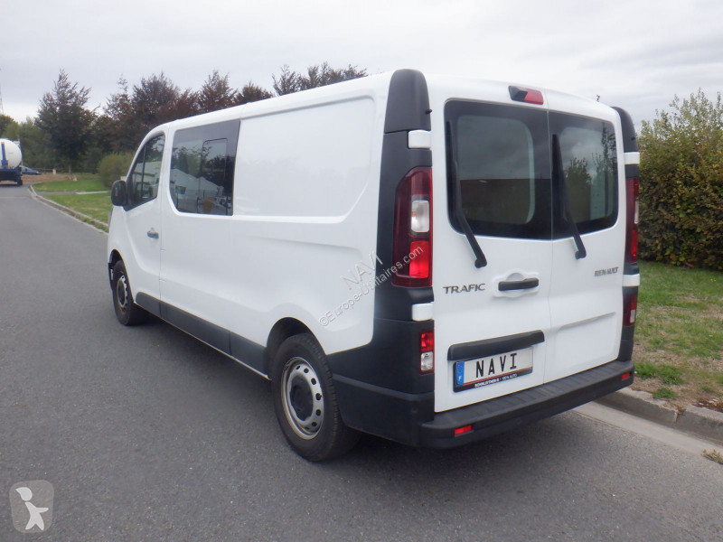 Лекотоварен автомобил Renault TRAFIC III FG...