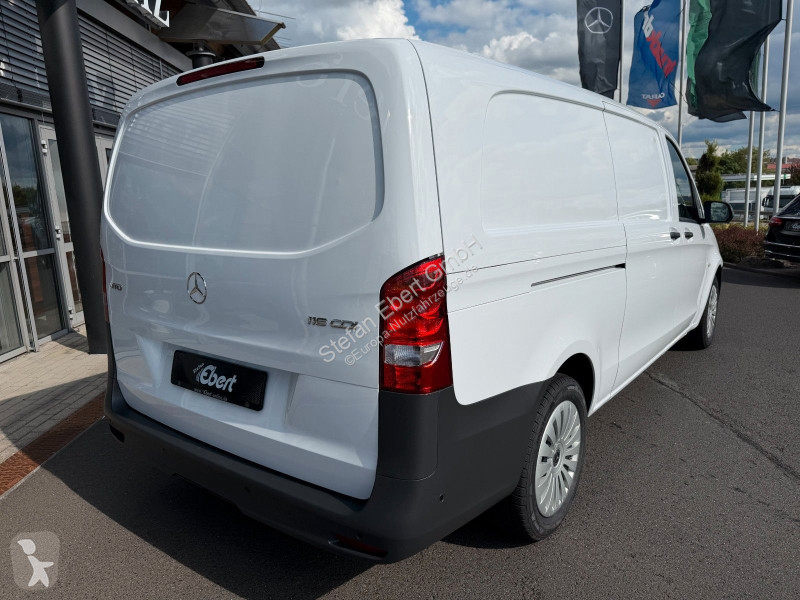 Лекотоварен автомобил Mercedes Vito  9G...