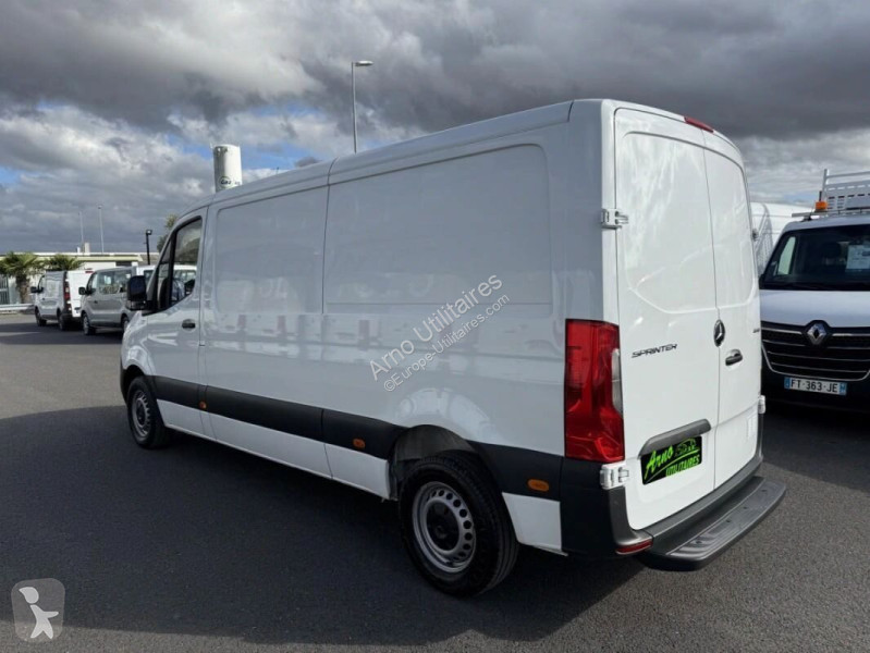 Коммерческий автомобиль Mercedes