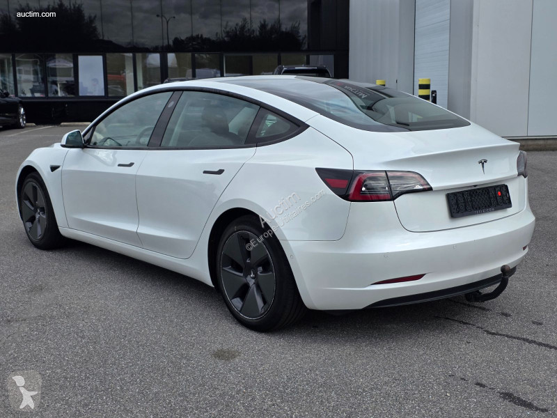 Tesla model 3 van