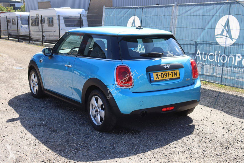 Mini One van