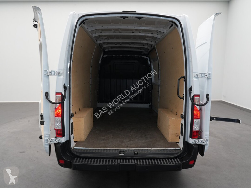 Furgoneta Renault 135PK
